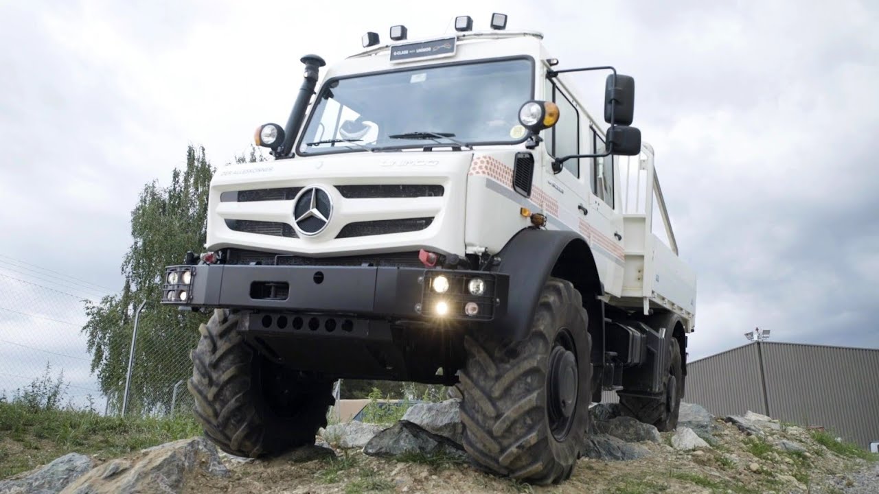 Mercedes Benz Unimog 2020